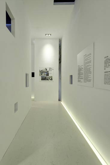 曾秋荣作品：2013年广州国际设计周“回”展厅